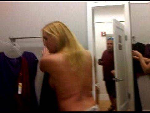 Hidden Camera in the women's fitting room - She pervert publicly finished.