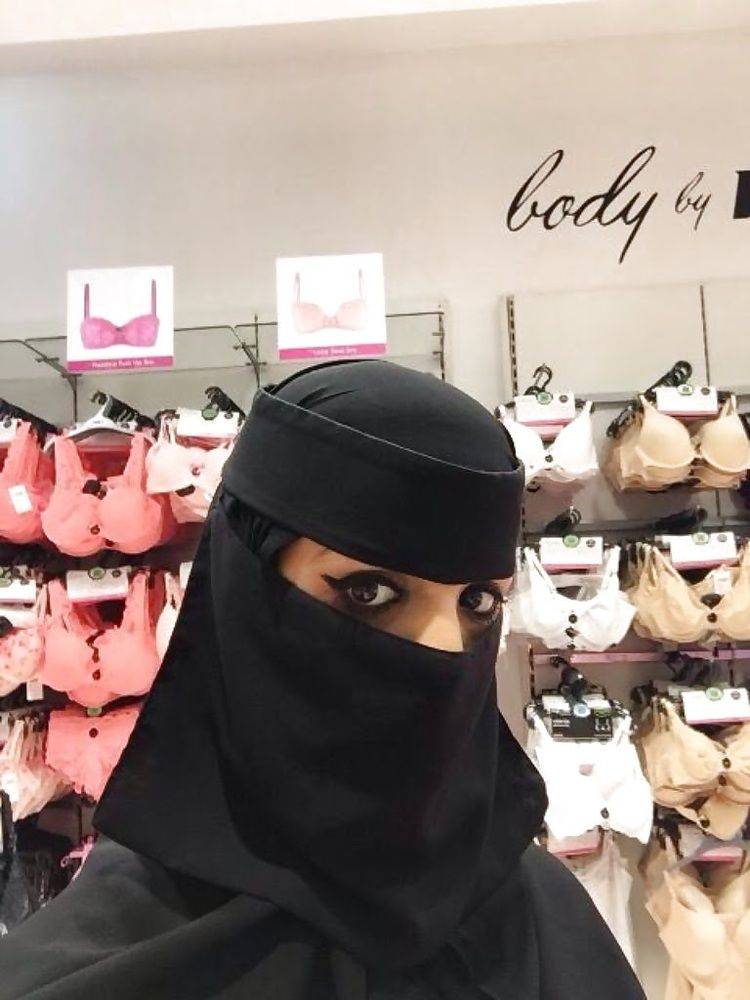 Mastadon reccomend niqab saudi