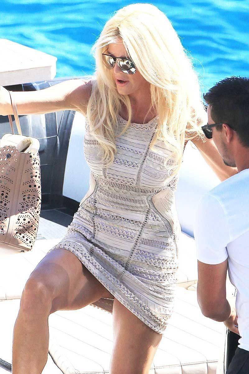 Goose recomended victoria silvstedt upskirt