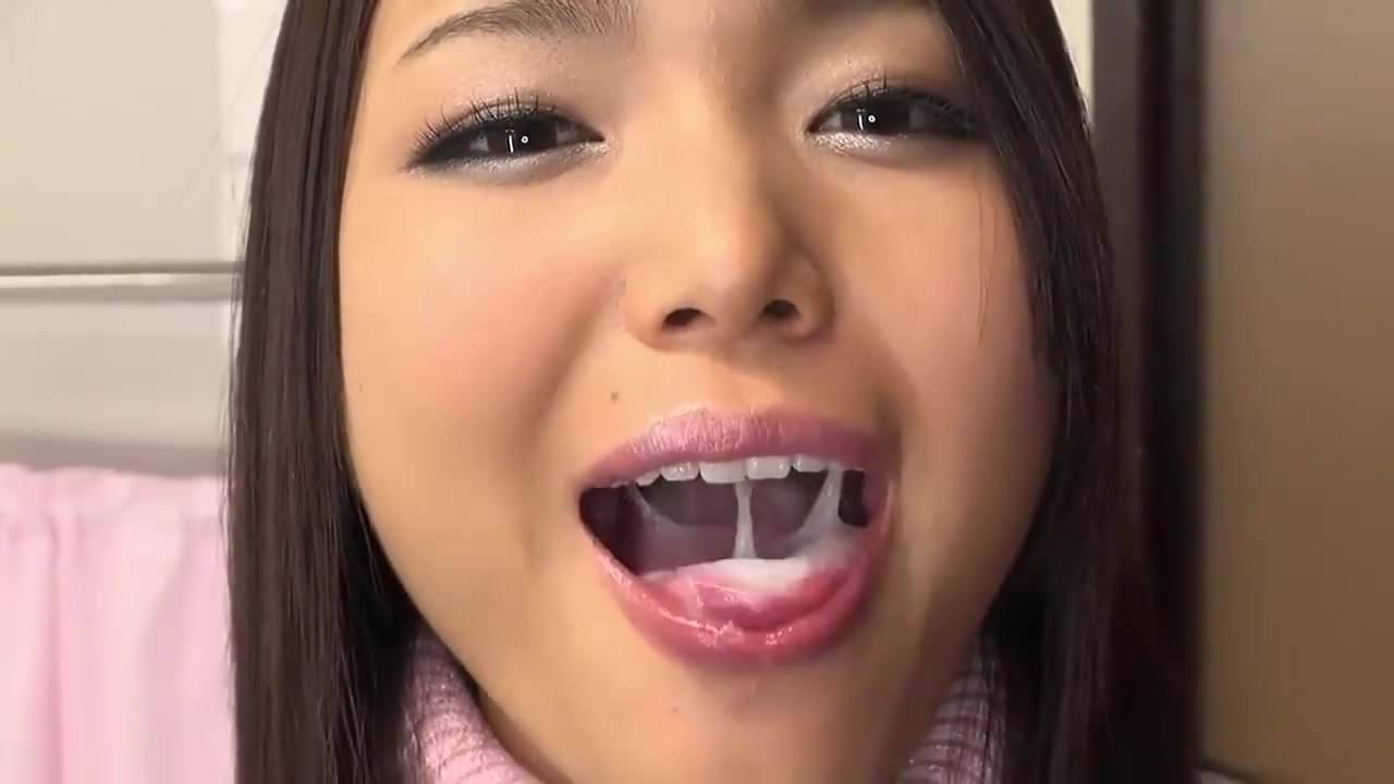 Brownie recomended blowjob facial in public toilet