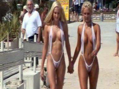 Bikini public