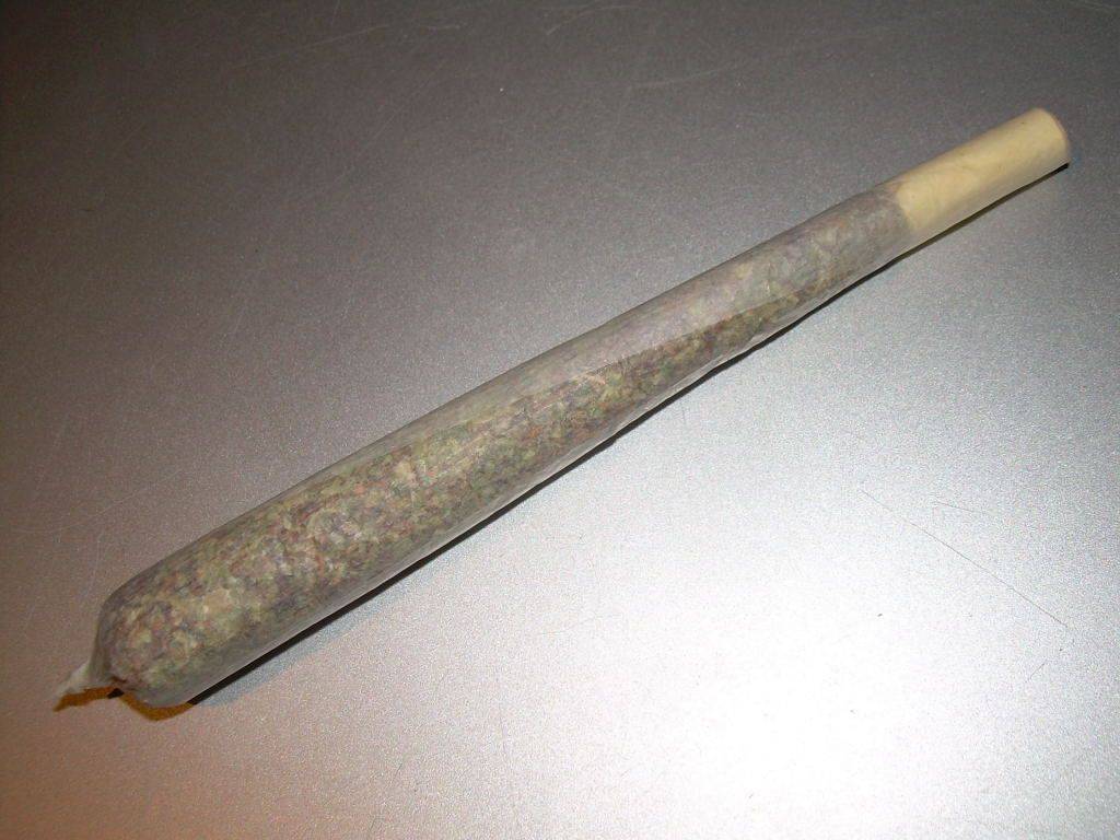 Blaze reccomend rolling joint