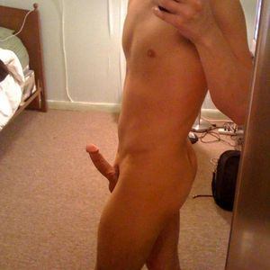 Banjo H. reccomend Pics of nude amature men with i phone