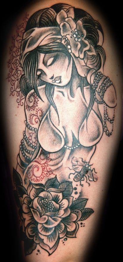 Topless pin up girls tattoo