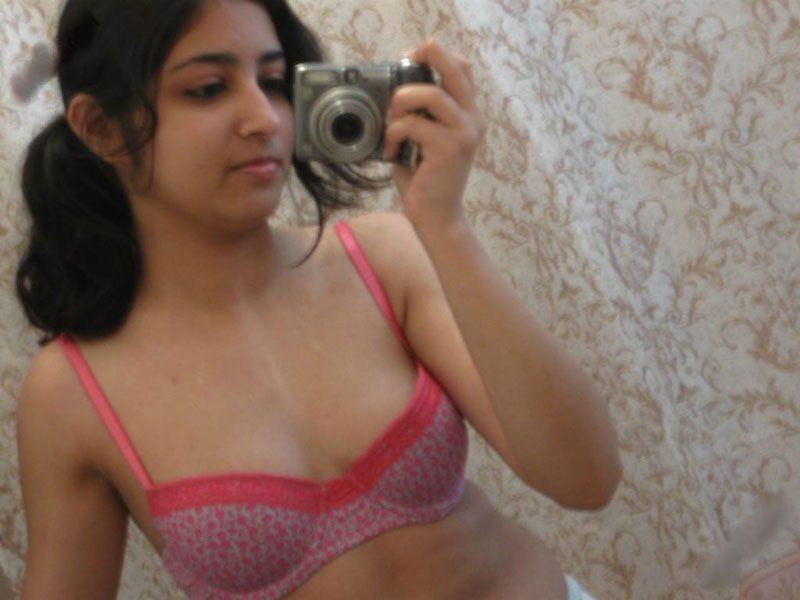 Naked indian girls in images with braless