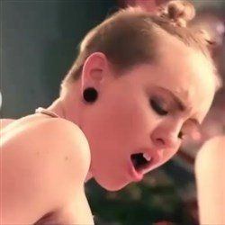 Miley cryus nude sex boyfriend