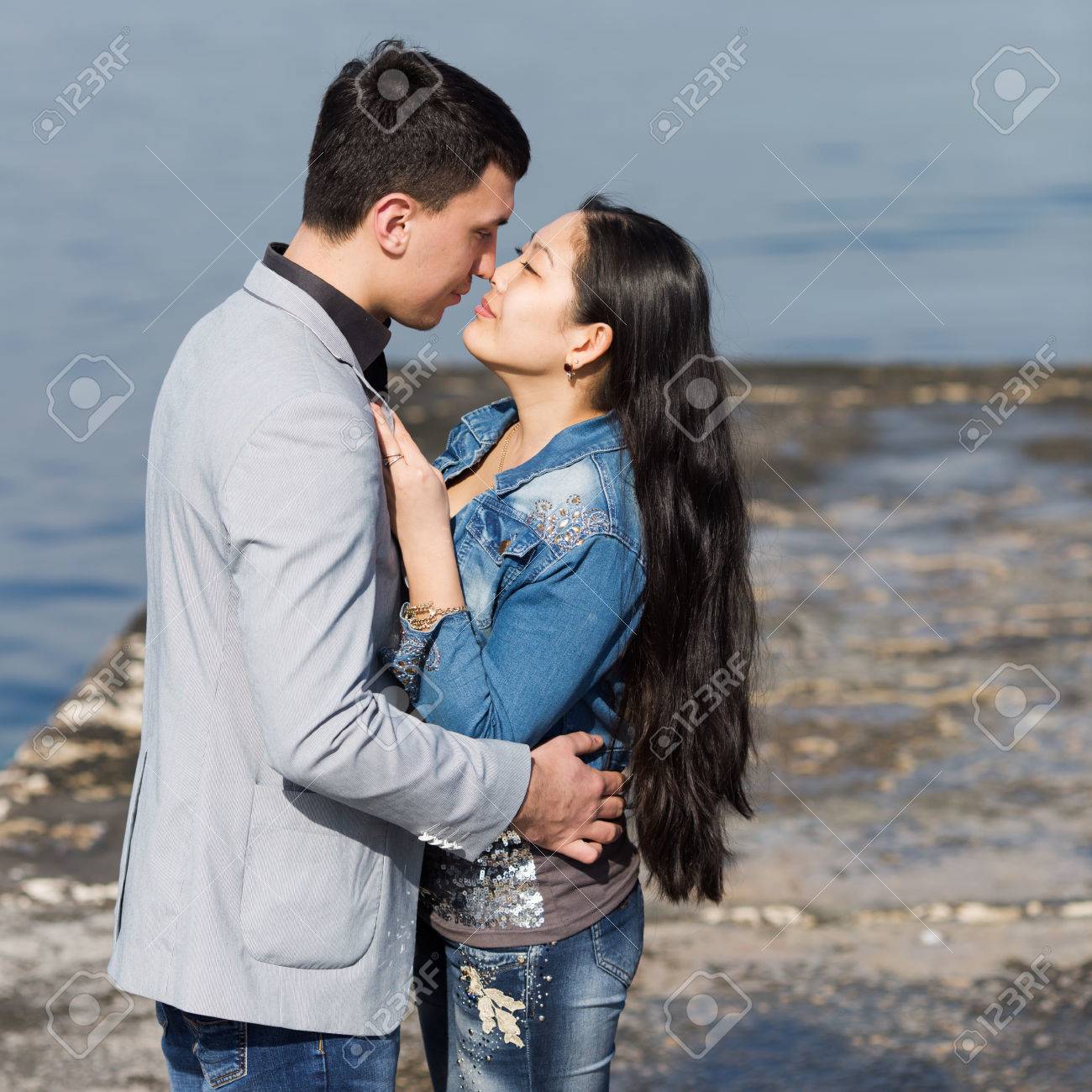 Asian girls kissing asian girls