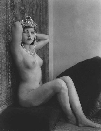 The I. reccomend Historical group nude pictures