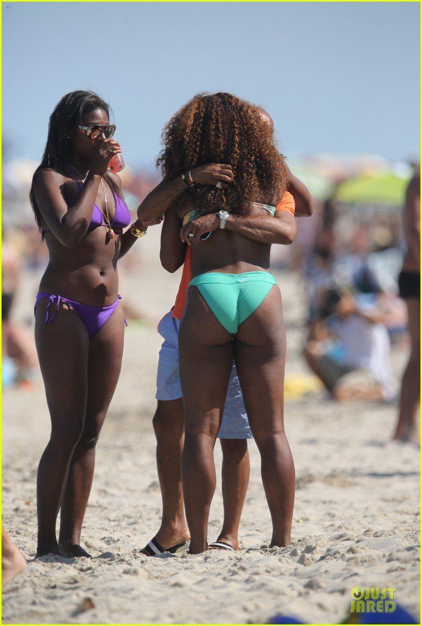 Red L. reccomend Serena williams green bikini