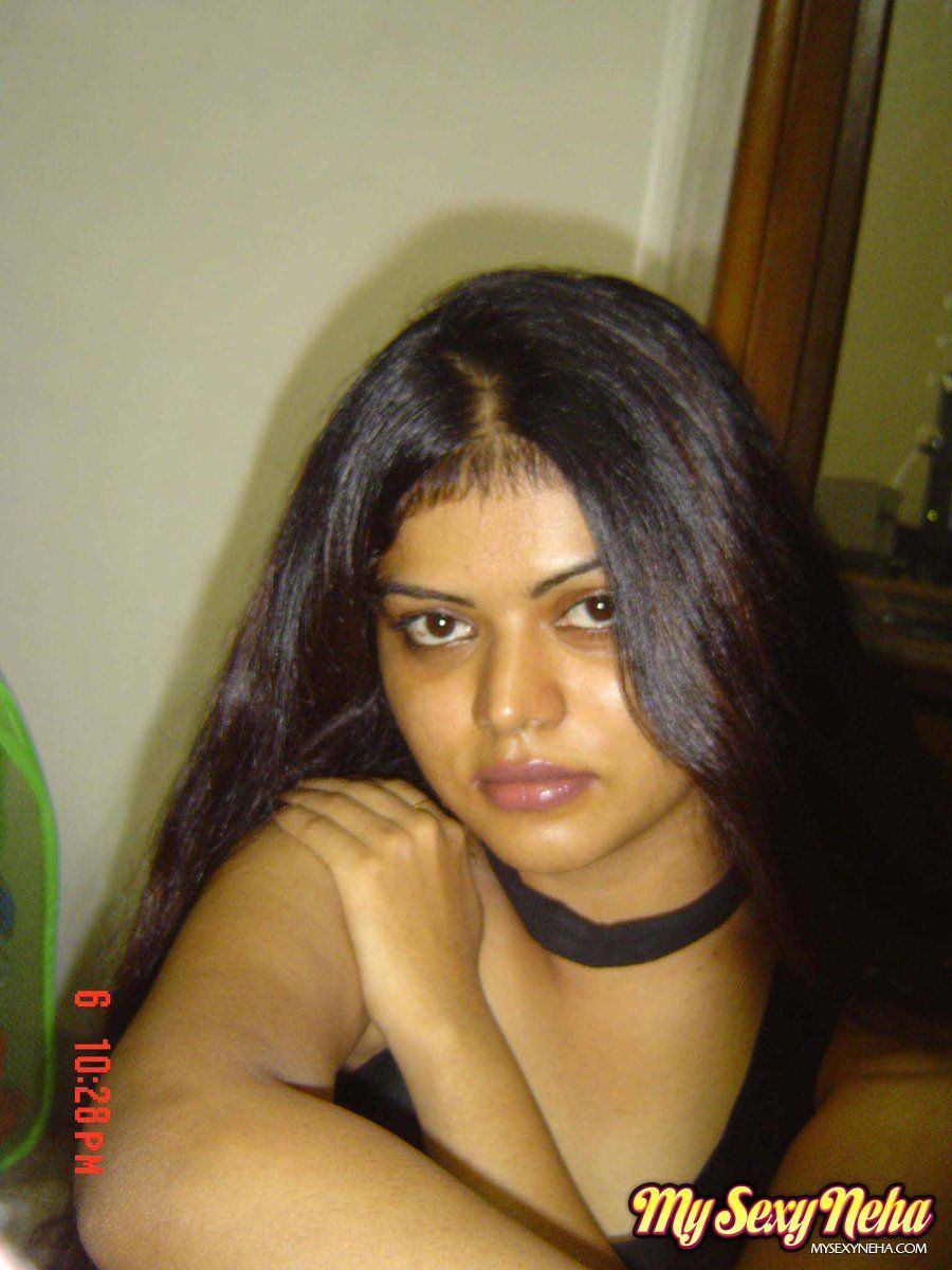 Sexy indian bangalore girl nude having sexy
