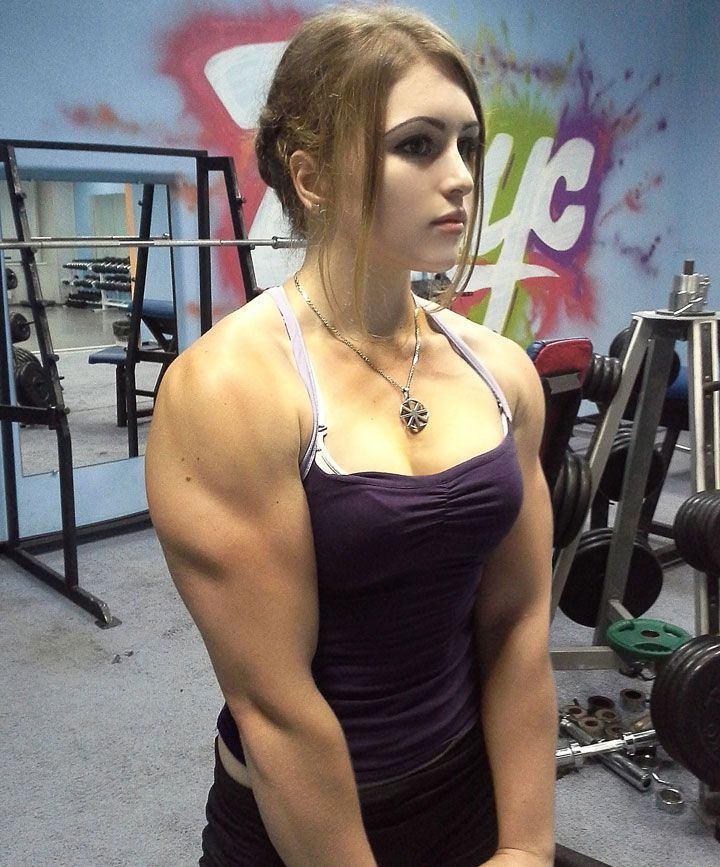 Teen female bodybuilder