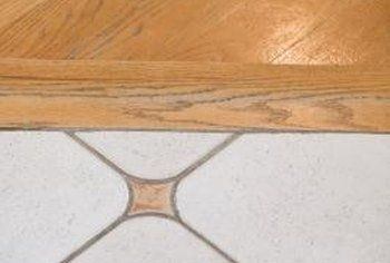 Floor tile transition strip
