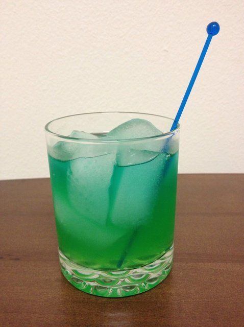 Green alien piss mixed drinks