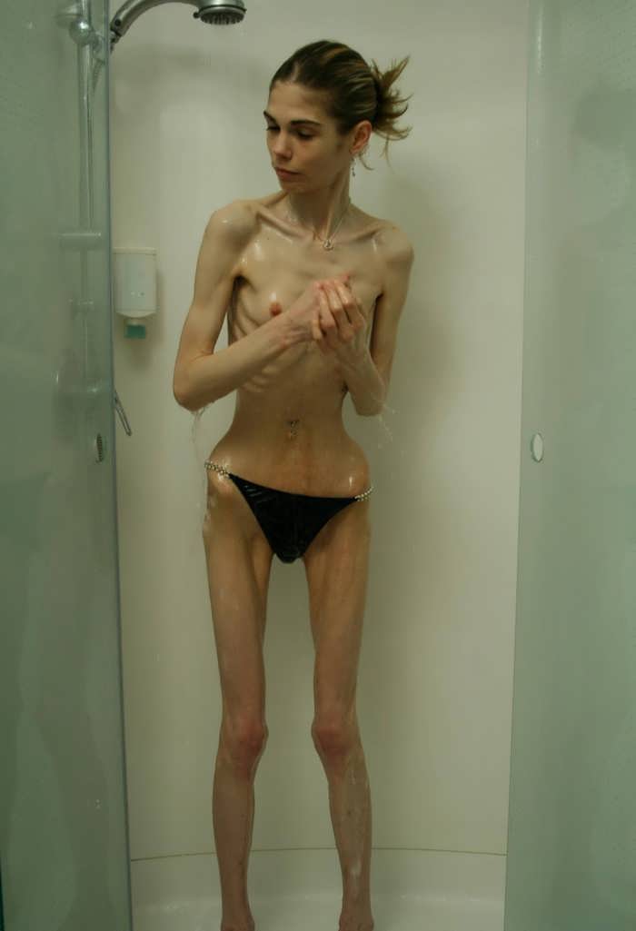 Hot anorexic blonde nude image
