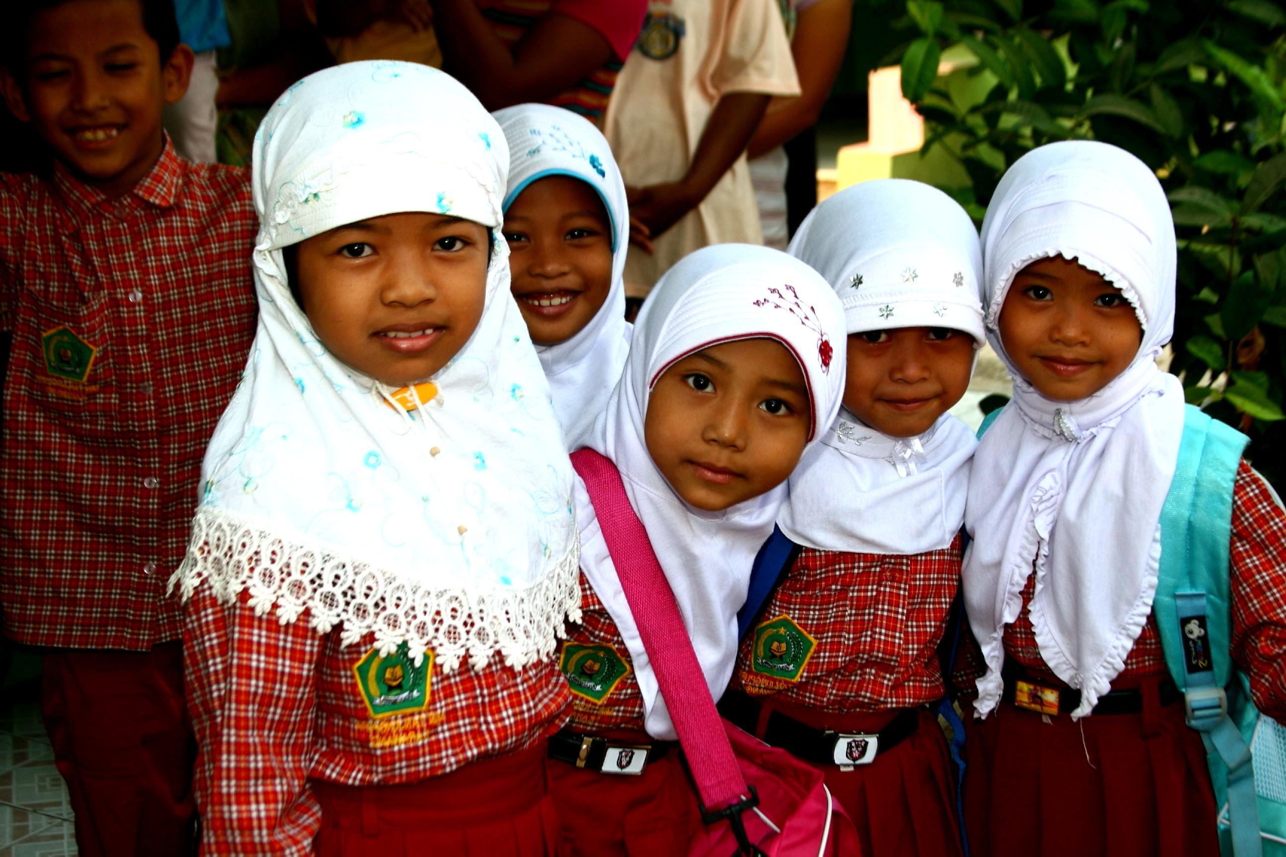 Indonesia young girls pic