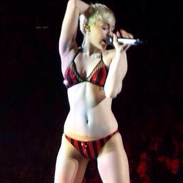 Hazy reccomend Miley cirus half naked pics