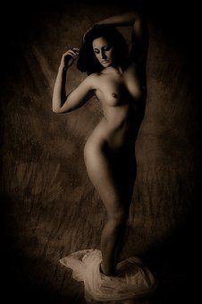 Naked female models widescreen
