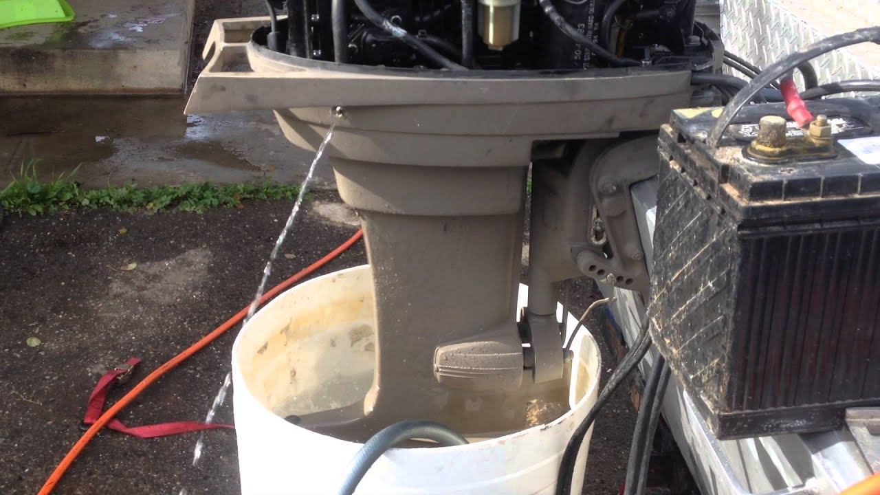 Bombay reccomend Outboard boat engines no pee hole