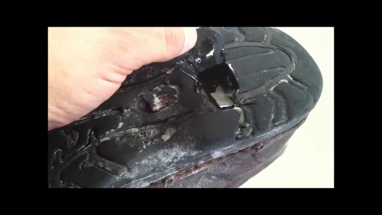 Shoe with hole in the bottom